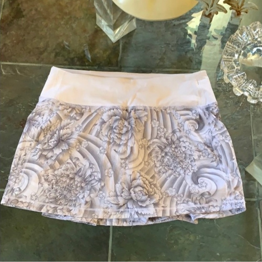 Lululemon skirt/ skort